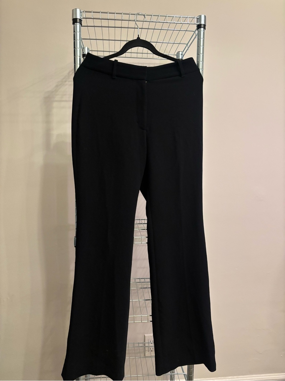 Wilfred The Effortless Flare Pant in Black
